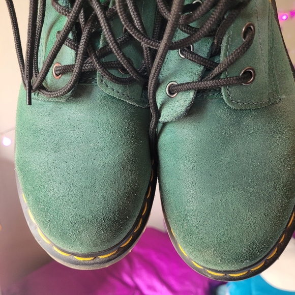 [SOLD] Dr. Martens 939 | Green Suede - Picture 11 of 16